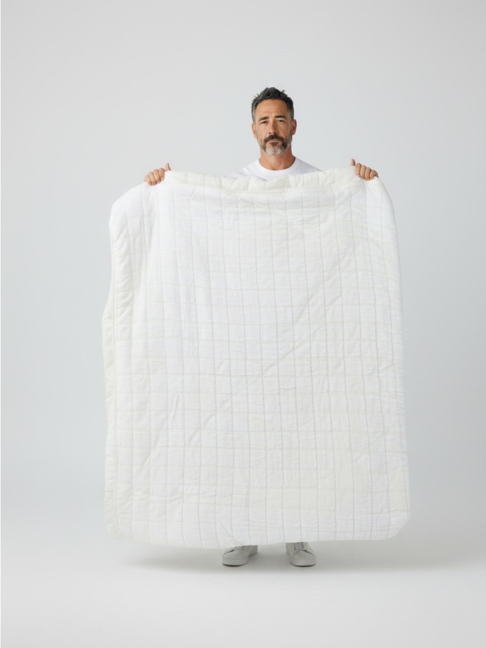 Classic White Quilted queen duvet cover - Lightweight Everyday Comfort